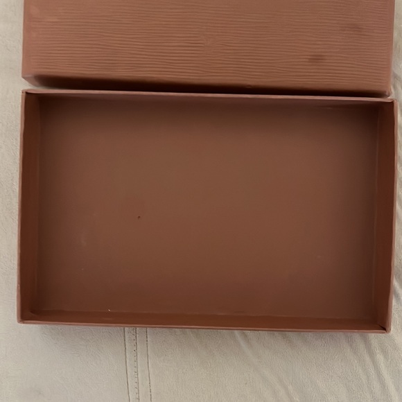 Louis Vuitton Box - Picture 2 of 3